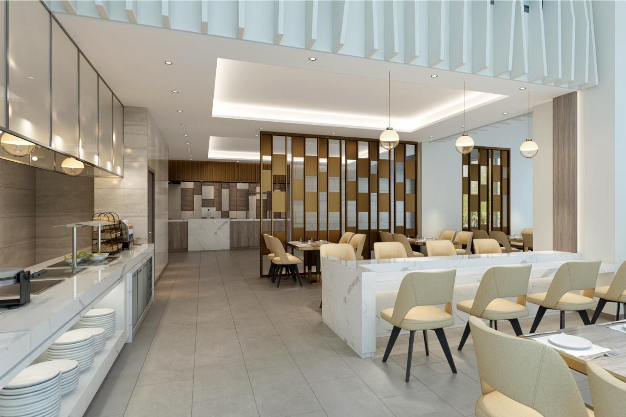 Comfort Hotel Riyadh Olaya Екстериор снимка