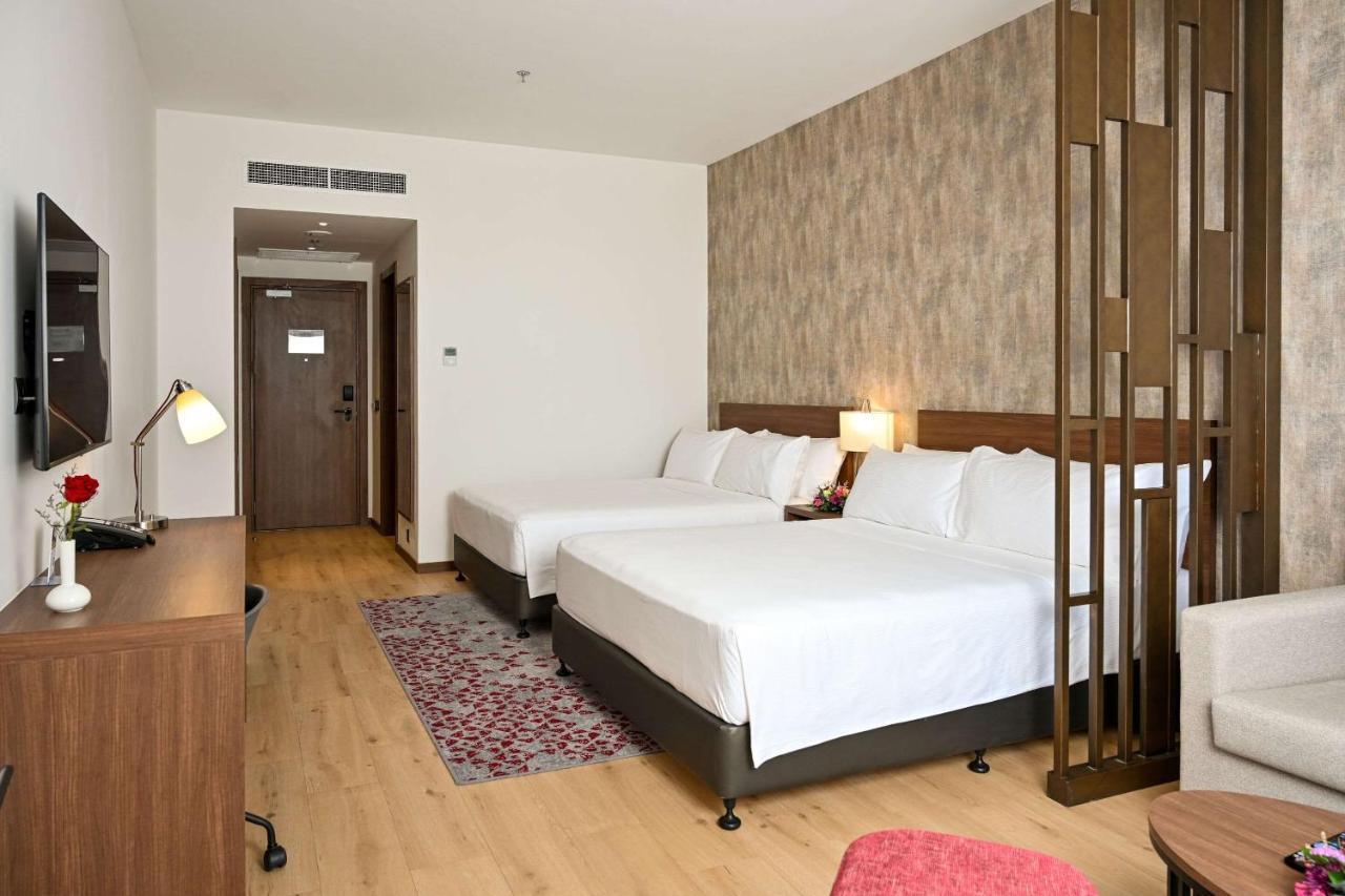 Comfort Hotel Riyadh Olaya Екстериор снимка
