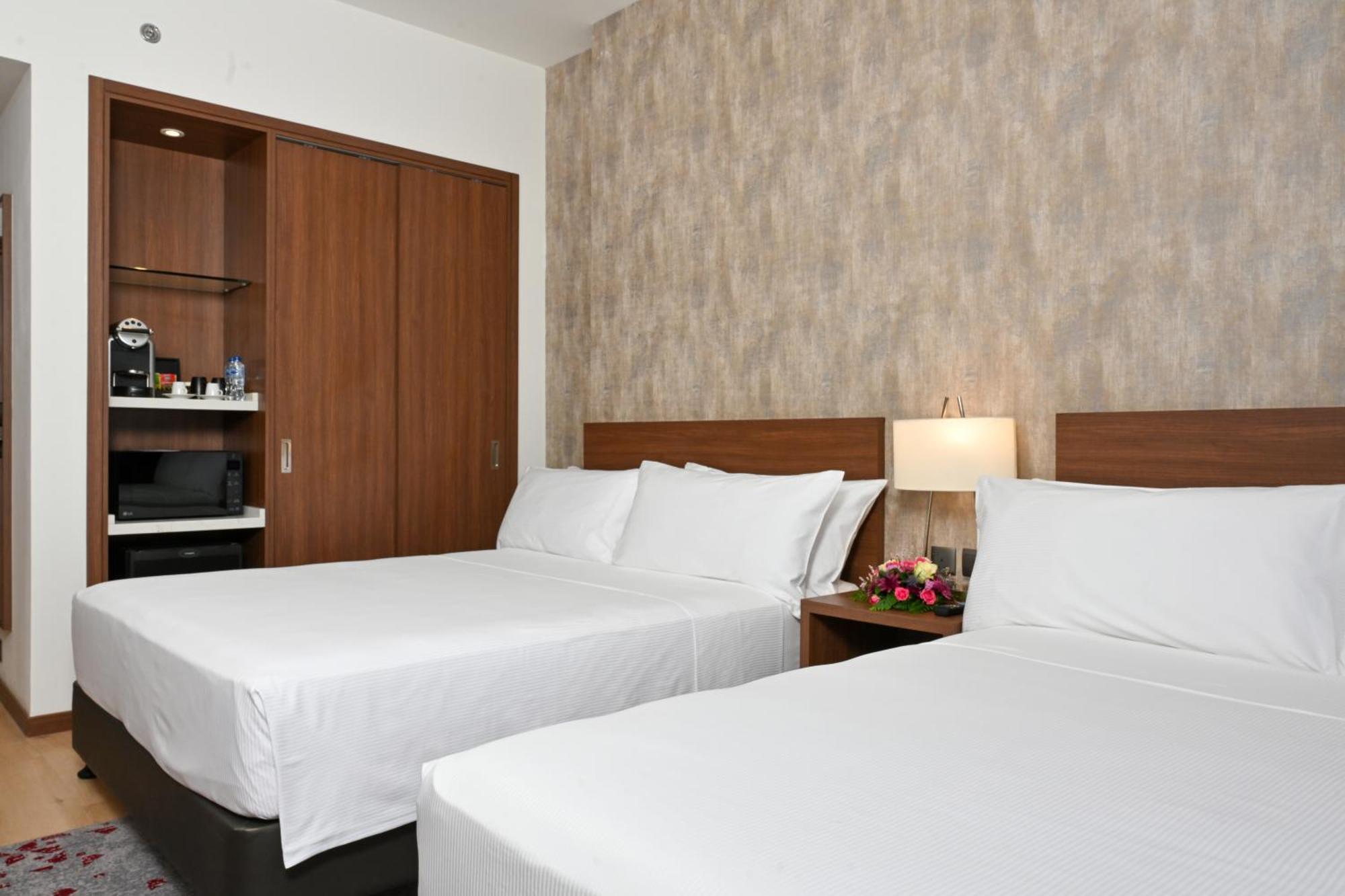 Comfort Hotel Riyadh Olaya Екстериор снимка