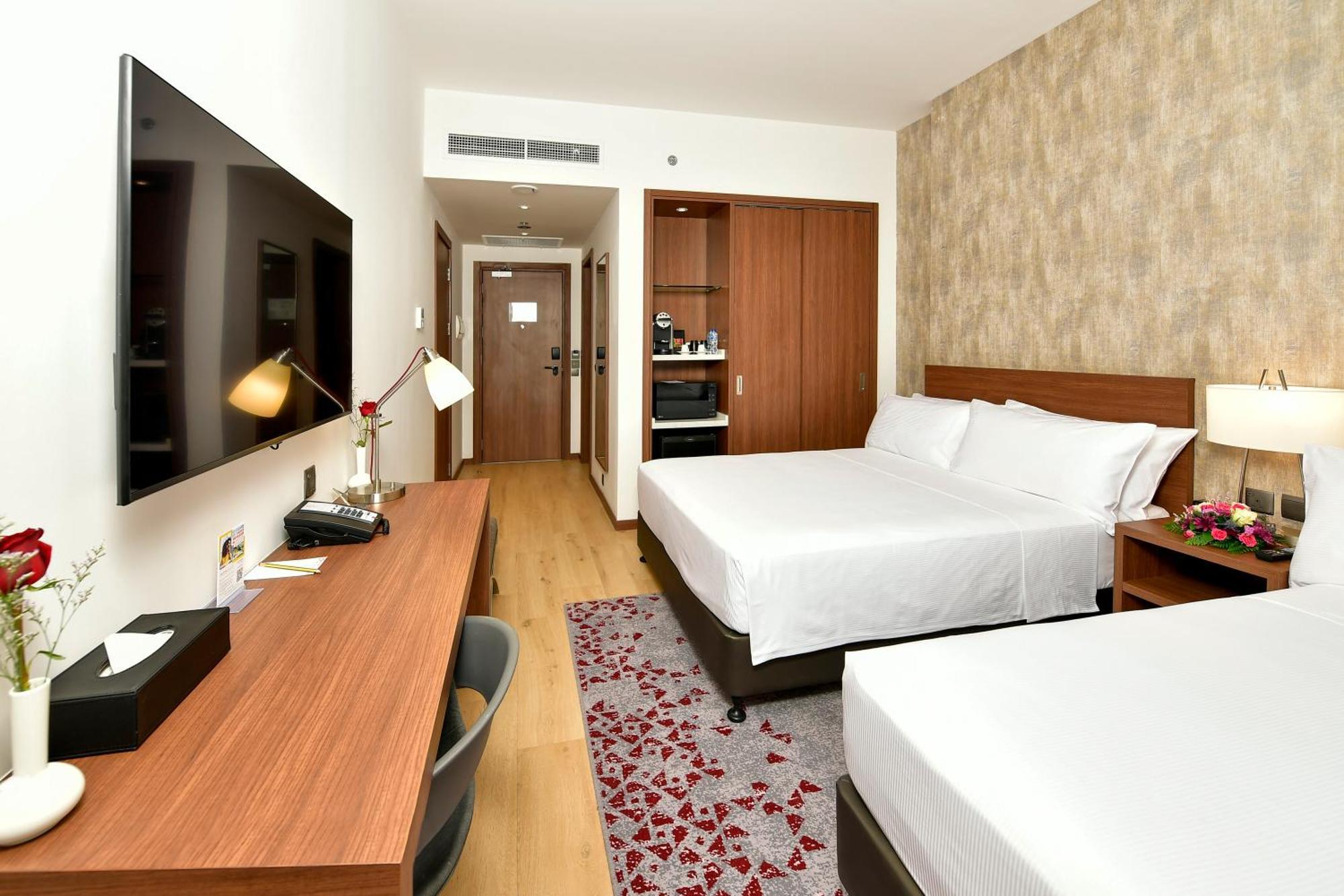 Comfort Hotel Riyadh Olaya Екстериор снимка