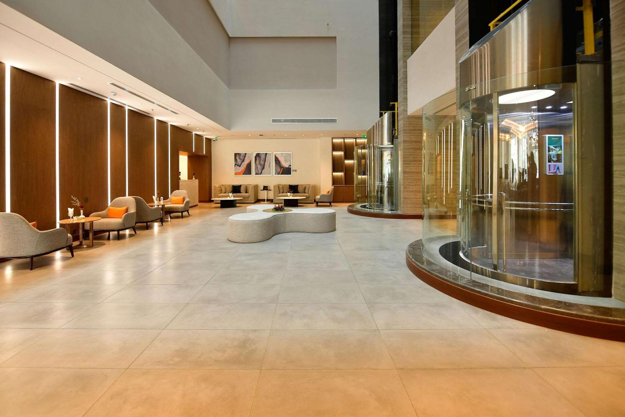Comfort Hotel Riyadh Olaya Екстериор снимка