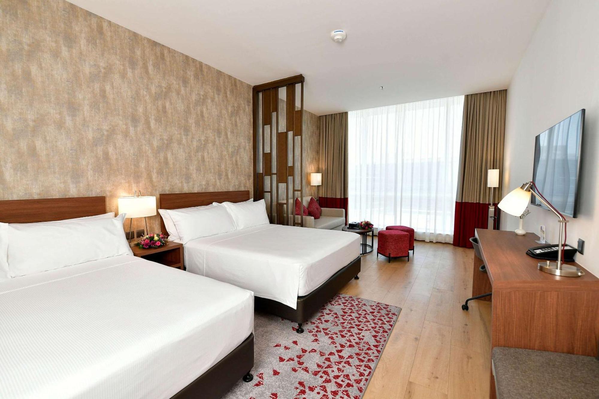 Comfort Hotel Riyadh Olaya Екстериор снимка