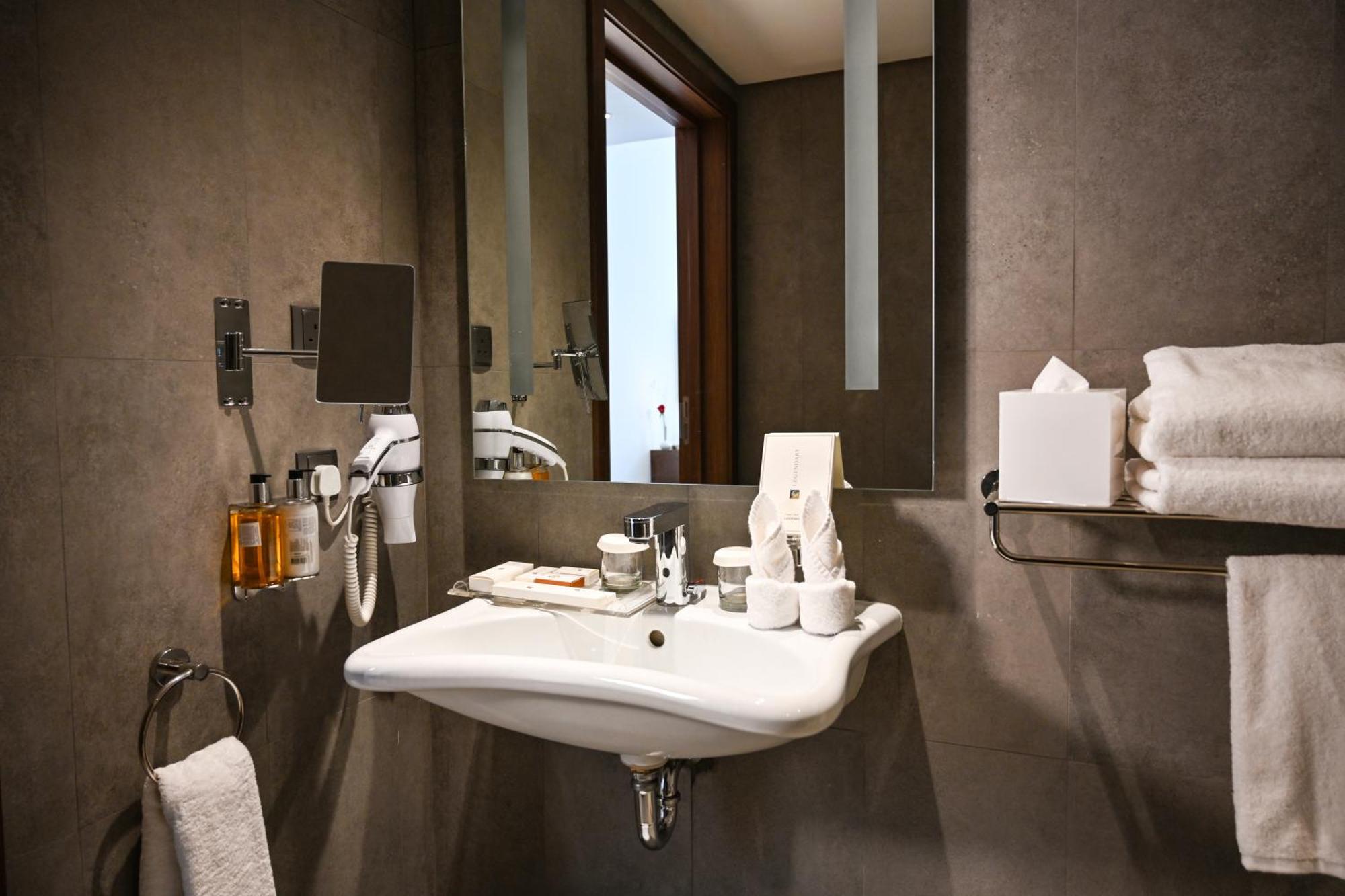 Comfort Hotel Riyadh Olaya Екстериор снимка