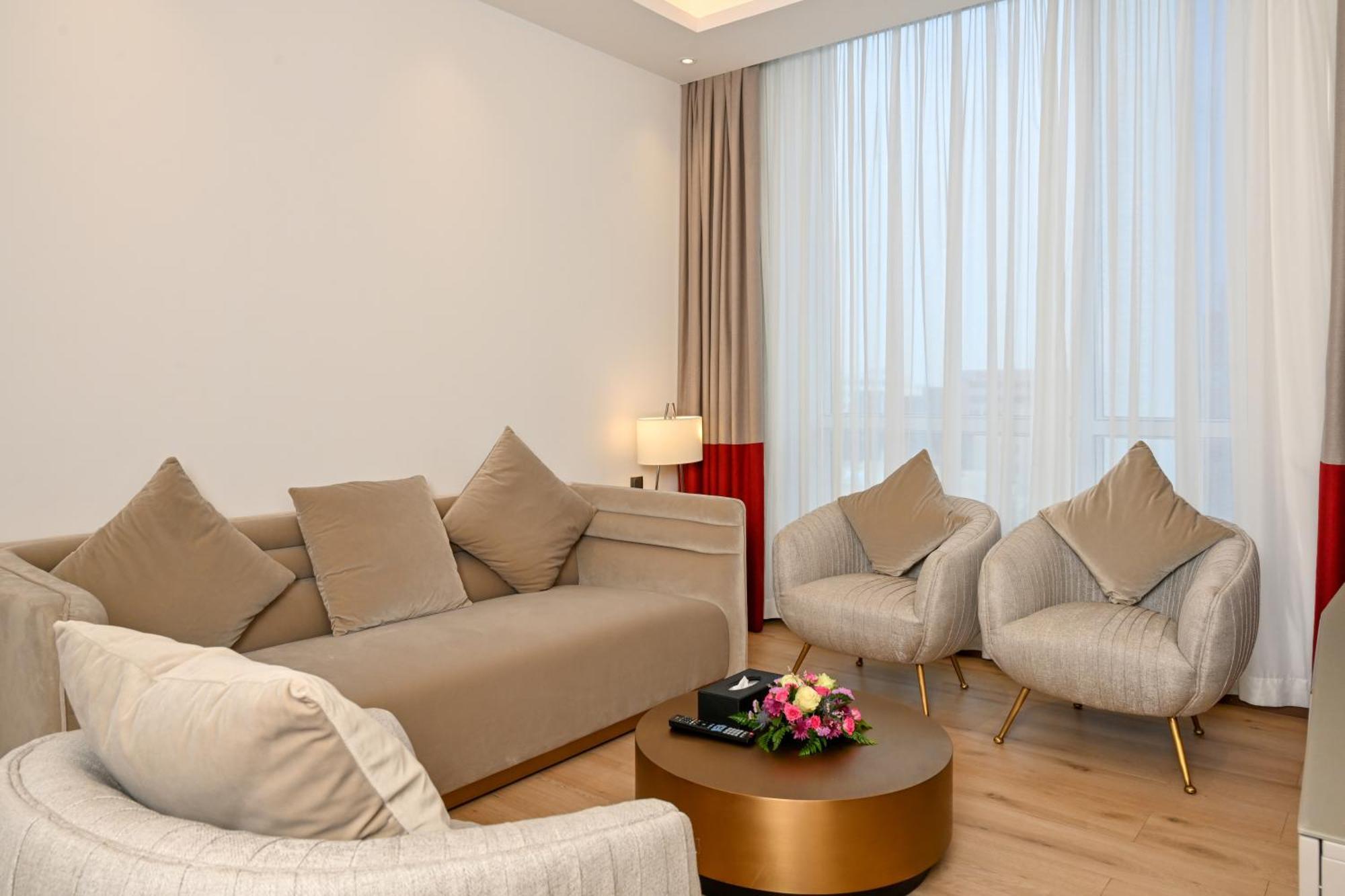 Comfort Hotel Riyadh Olaya Екстериор снимка